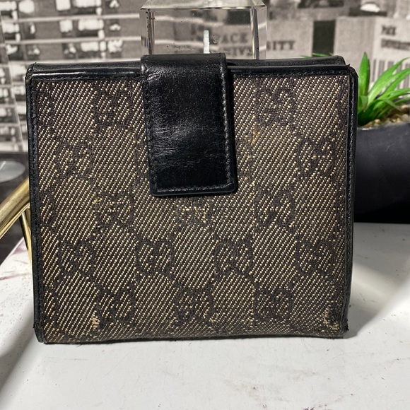 Authentic 🖤 Gucci Denim Wallet - Picture 5 of 13